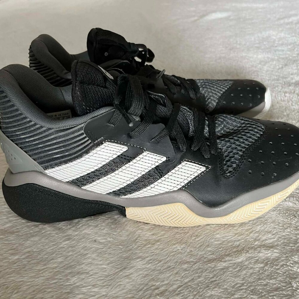 Adidas Harden Stepback Sneakers Men's size 8.5